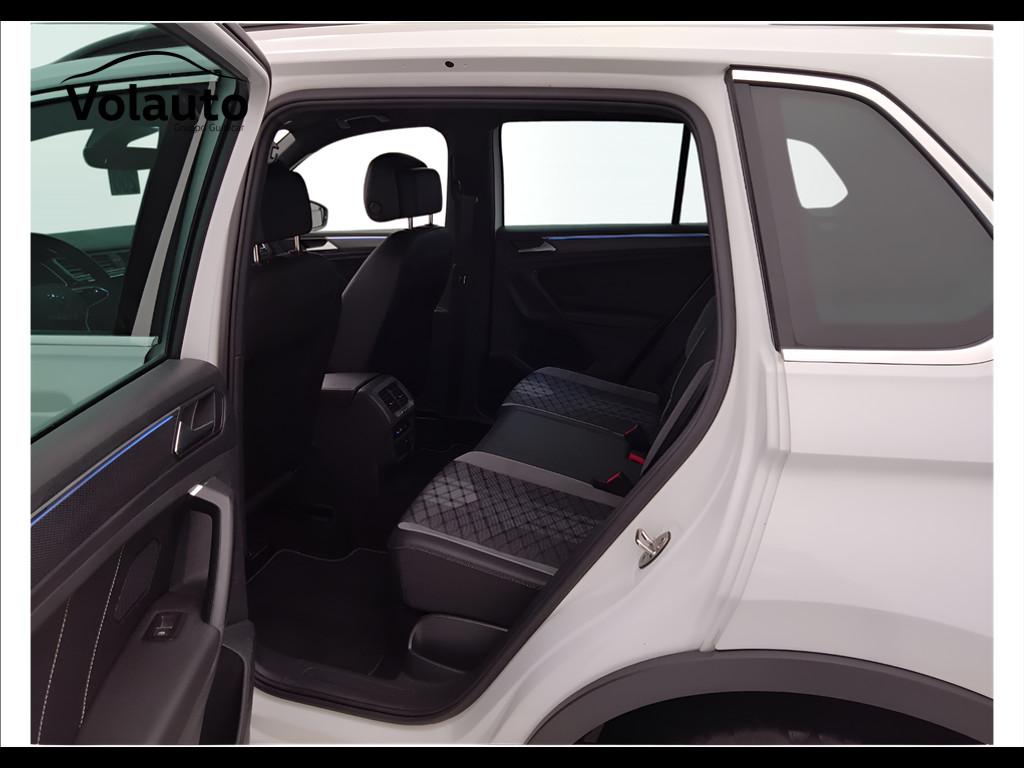VOLKSWAGEN Tiguan II 2021 - Tiguan 2.0 tdi R-Line 4motion 150cv dsg