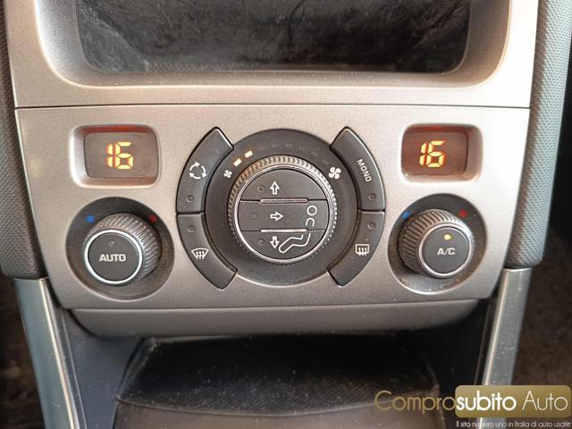 PEUGEOT 308 1.6 HDi 110CV 5p. Féline (6 Marce)