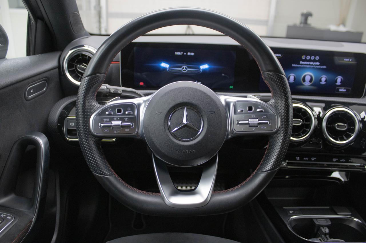 MERCEDES-BENZ A 220 AUTOMATIC PREMIUM