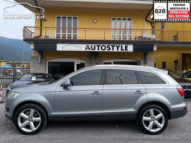 AUDI Q7 3.0 V6 TDI 240Cv *7POSTI* quattro Tiptronic S-LINE