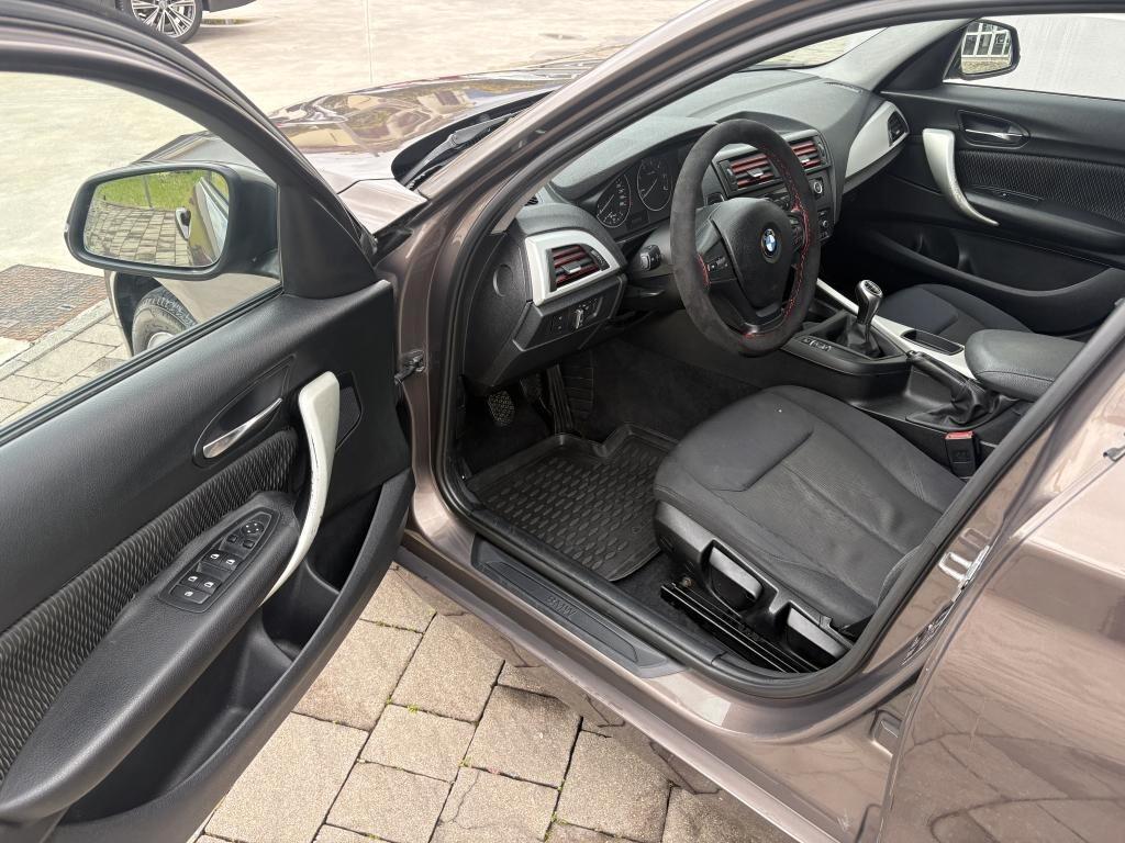 Bmw 118 d 5p. 143cv Unique