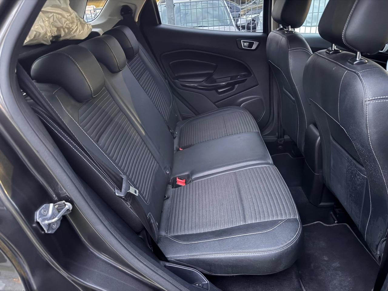 Ford EcoSport 1.5 TDCi 100 CV Start&Stop ST-Line Black Edition