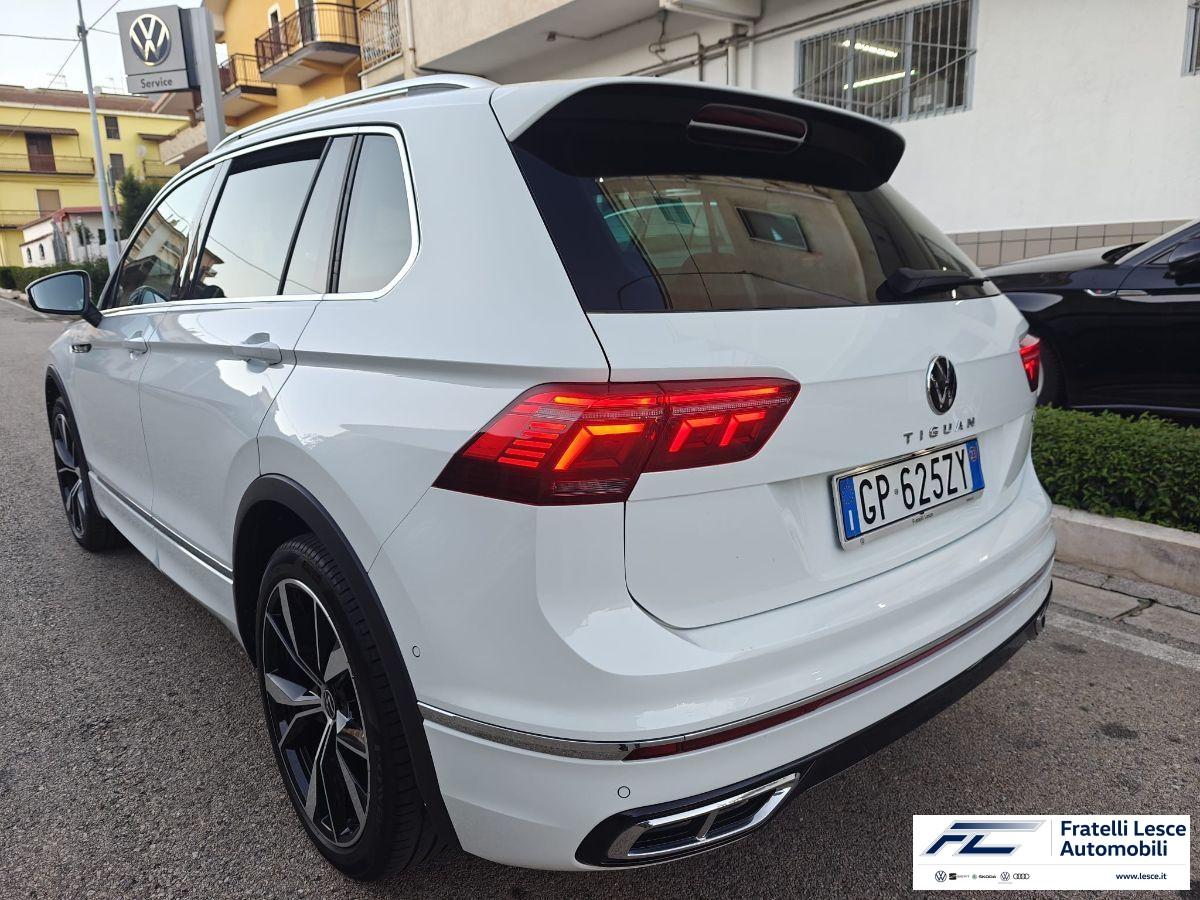 VOLKSWAGEN - Tiguan 2.0 tdi R-Line 4motion 200cv dsg (Esposizione Piano Lago)
