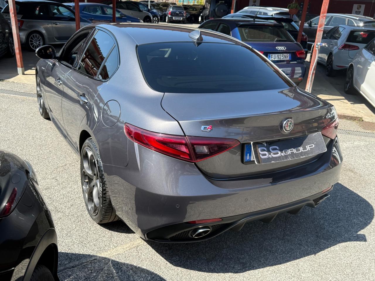 Giulia 2.2 Turbodiesel 210 CV AT8 AWD Q4 Veloce-unipro