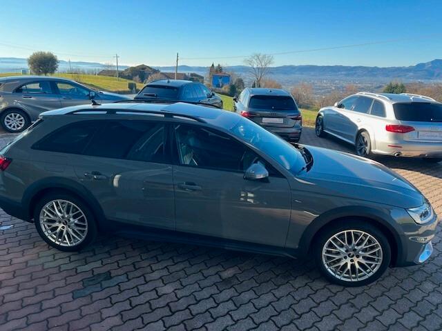 Audi A4 allroad 40 tdi quattro 204cv S-tronic, Tetto, 19", Led, Gancio Traino