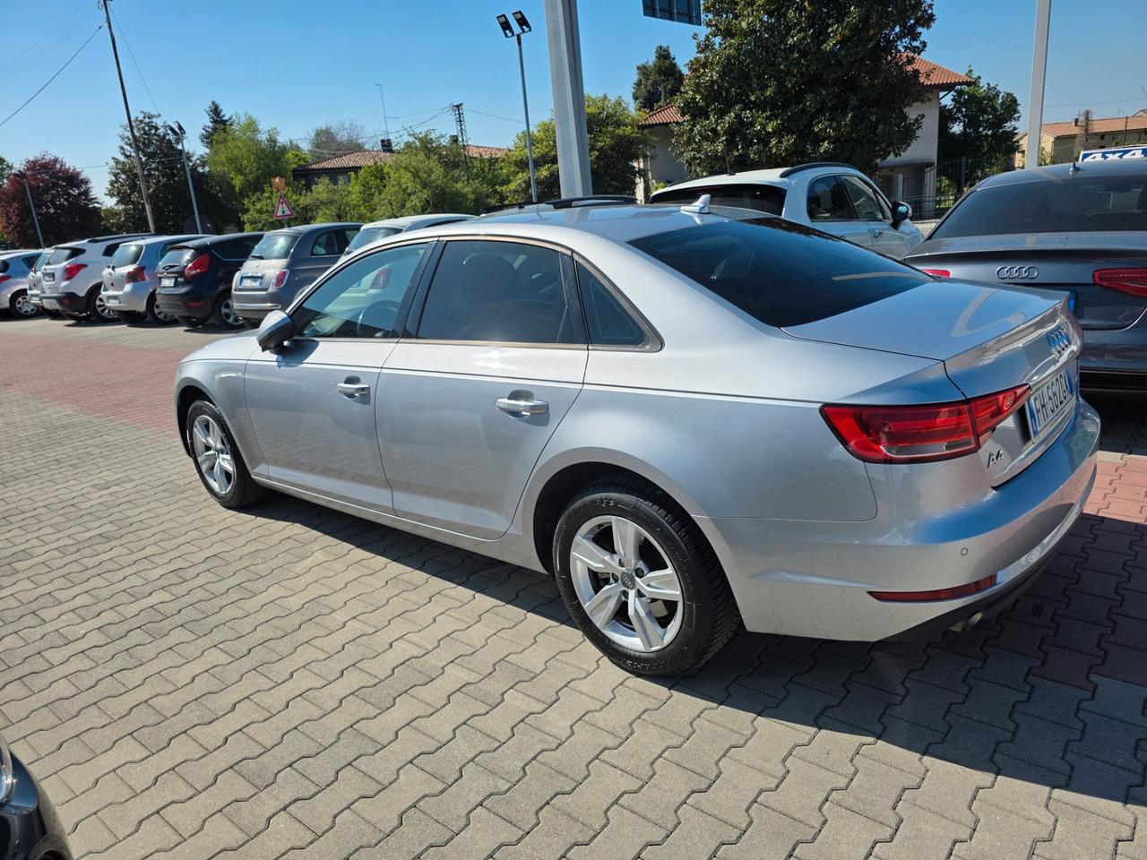 Audi A4 2.0 TDI 122CV Business Sport garantita 12M