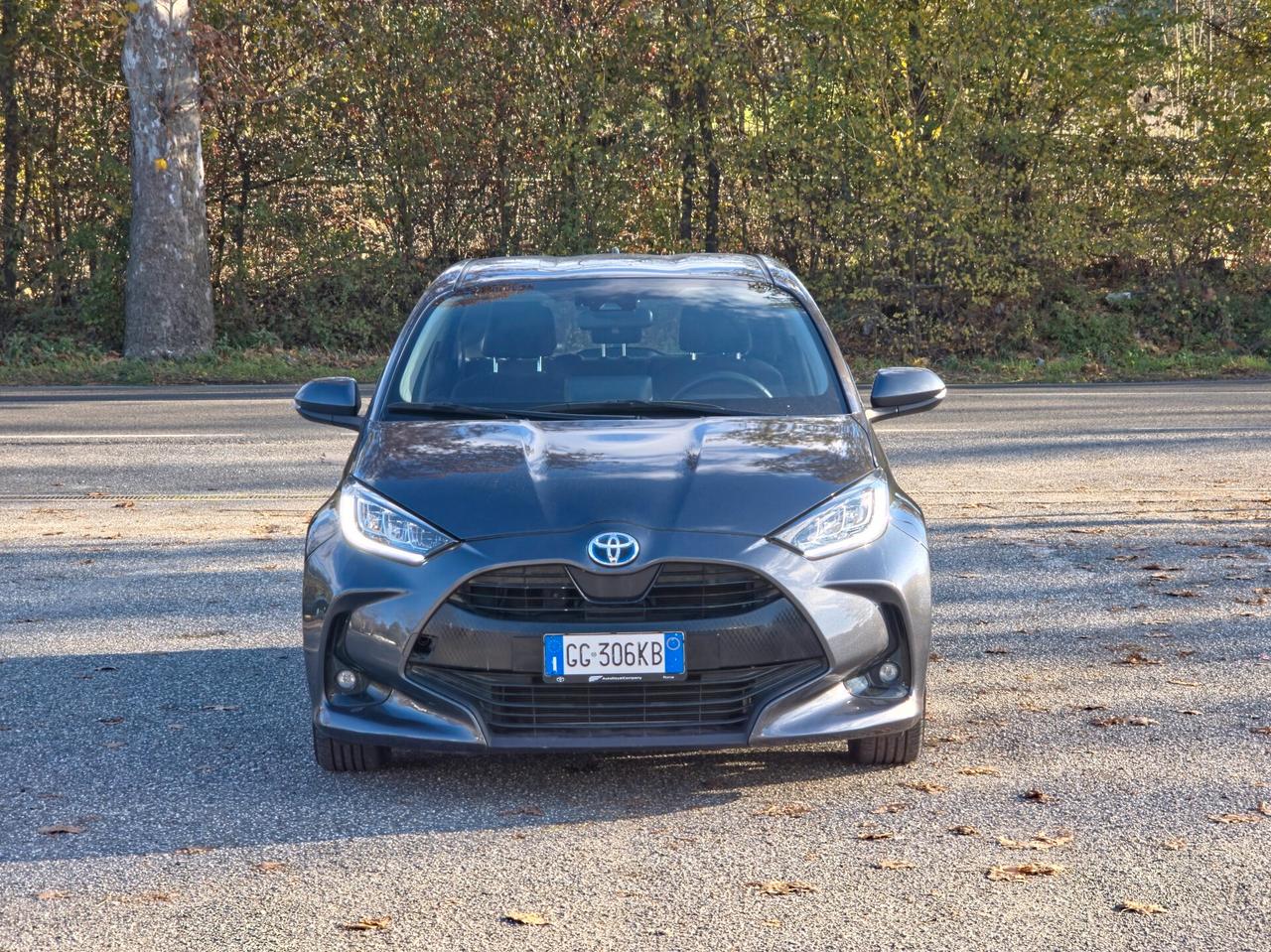 Toyota Yaris 1.5 Hybrid 5 porte Business 2021-E6 Automatico NEO