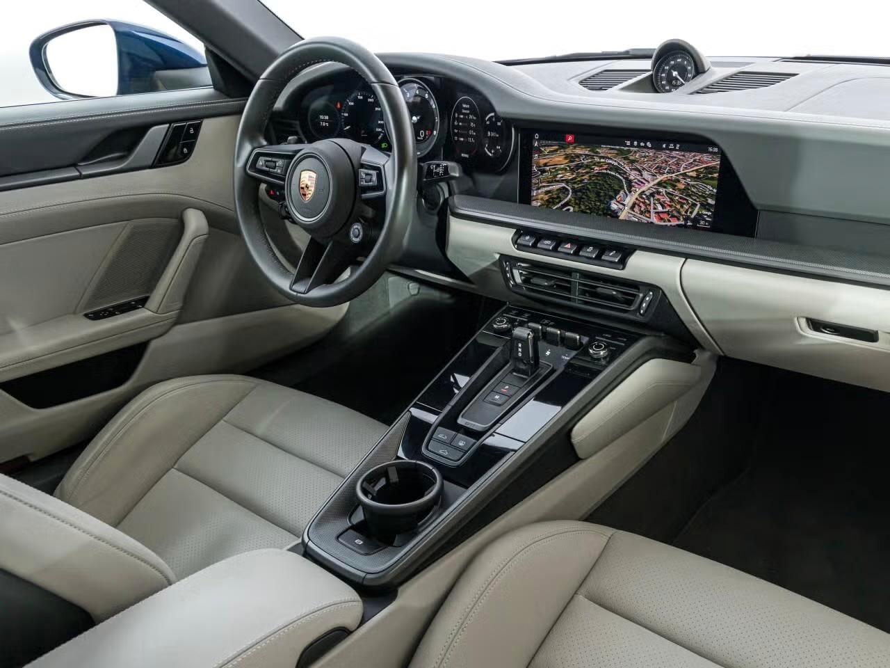 Porsche 911 Carrera 4S