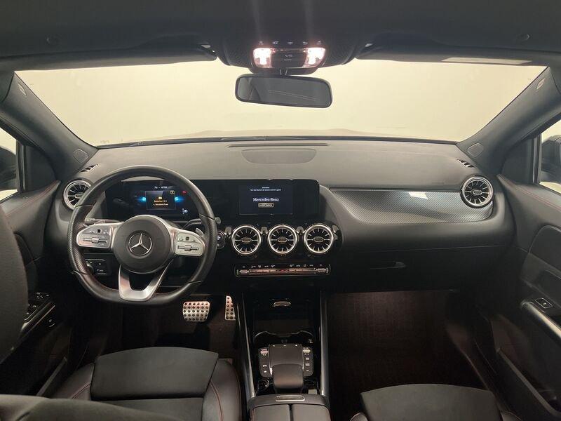 Mercedes-Benz GLA 180 d Automatic Premium