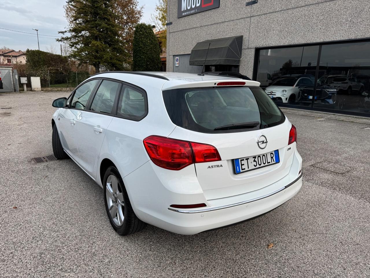 Opel Astra Sports Tourer 1.7 cdti 130cv AUTOCARRO N1 - UNIPR.