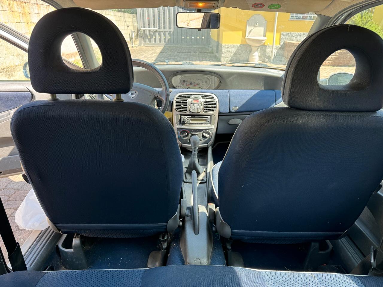 Lancia Y 1.2i cat Elefantino Blu