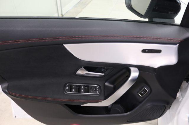 MERCEDES-BENZ CLA 220 d Automatic Shooting Brake AMG Line Premium Plus