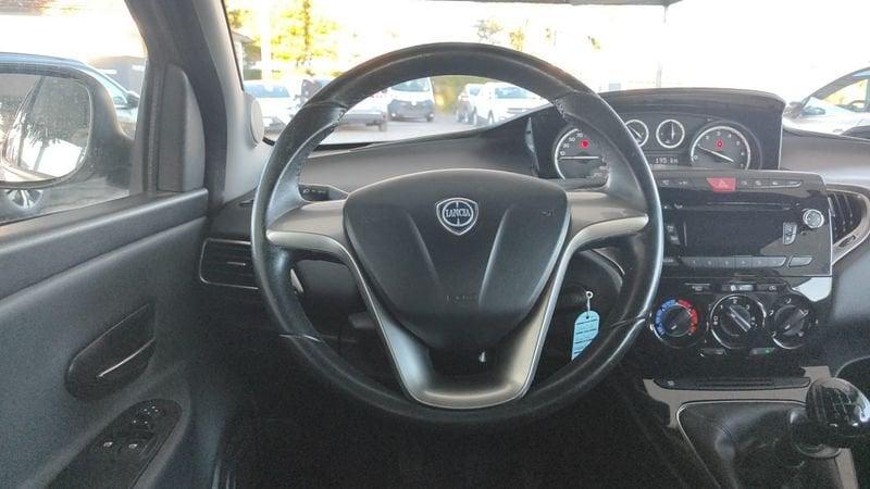 Lancia Ypsilon 1.2 69 cv Gold