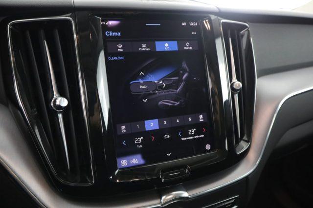 VOLVO XC60 XC60 B4 (d) AWD Geartronic Momentum Pro