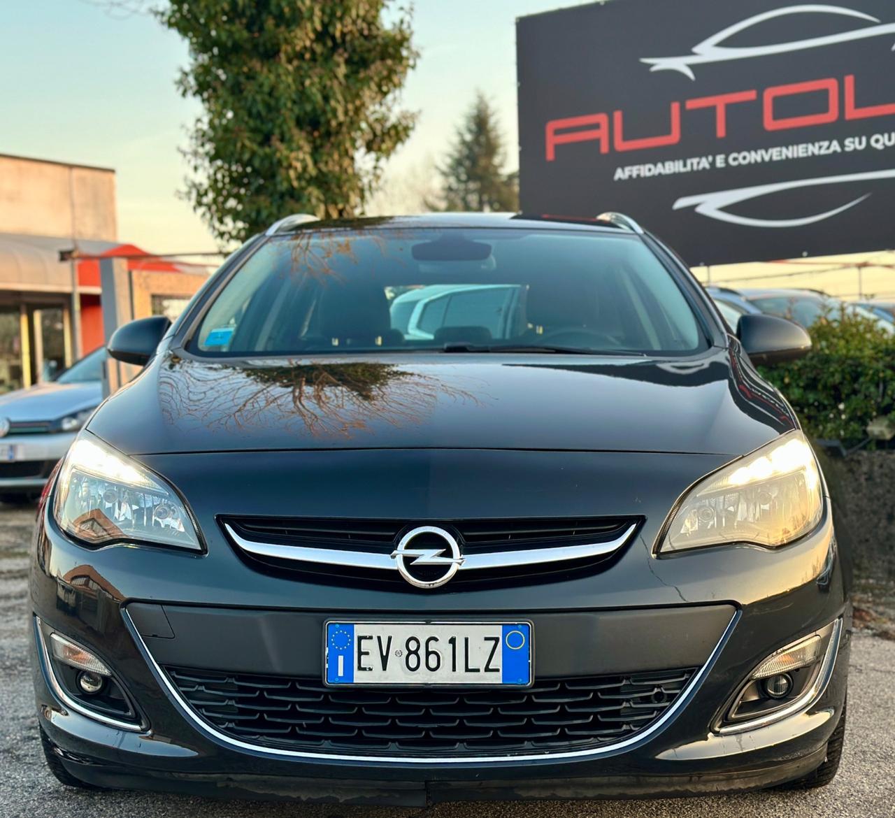 OPEL ASTRA 1.7 CDTI 130CV Sports Tourer Cosmo 2014 OK NEOPATENTATO