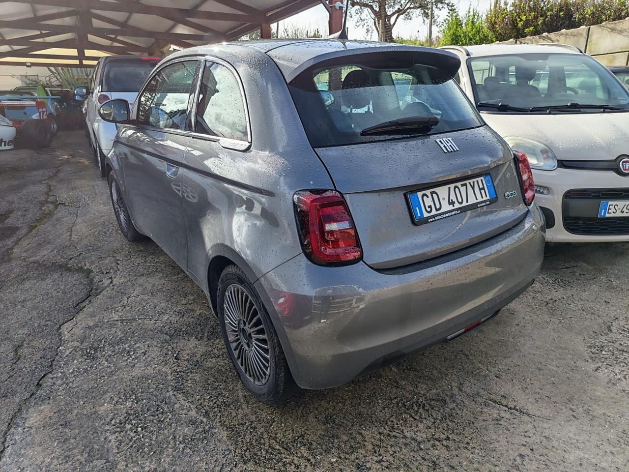 Fiat 500 500e berlina 42 kWh La Prima