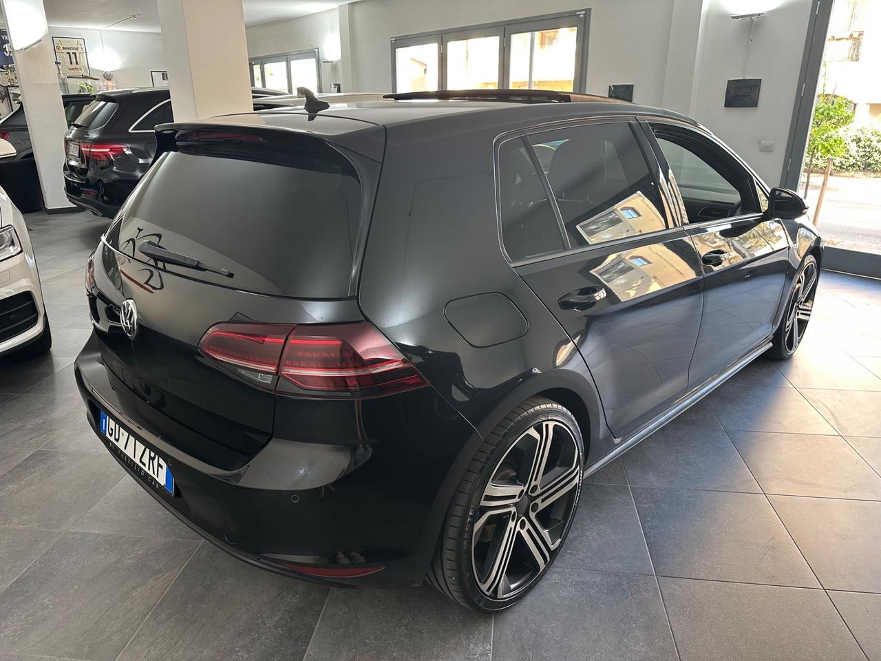 Volkswagen Golf 2.0 TDI DSG 5p. Highline BlueMotion Technology