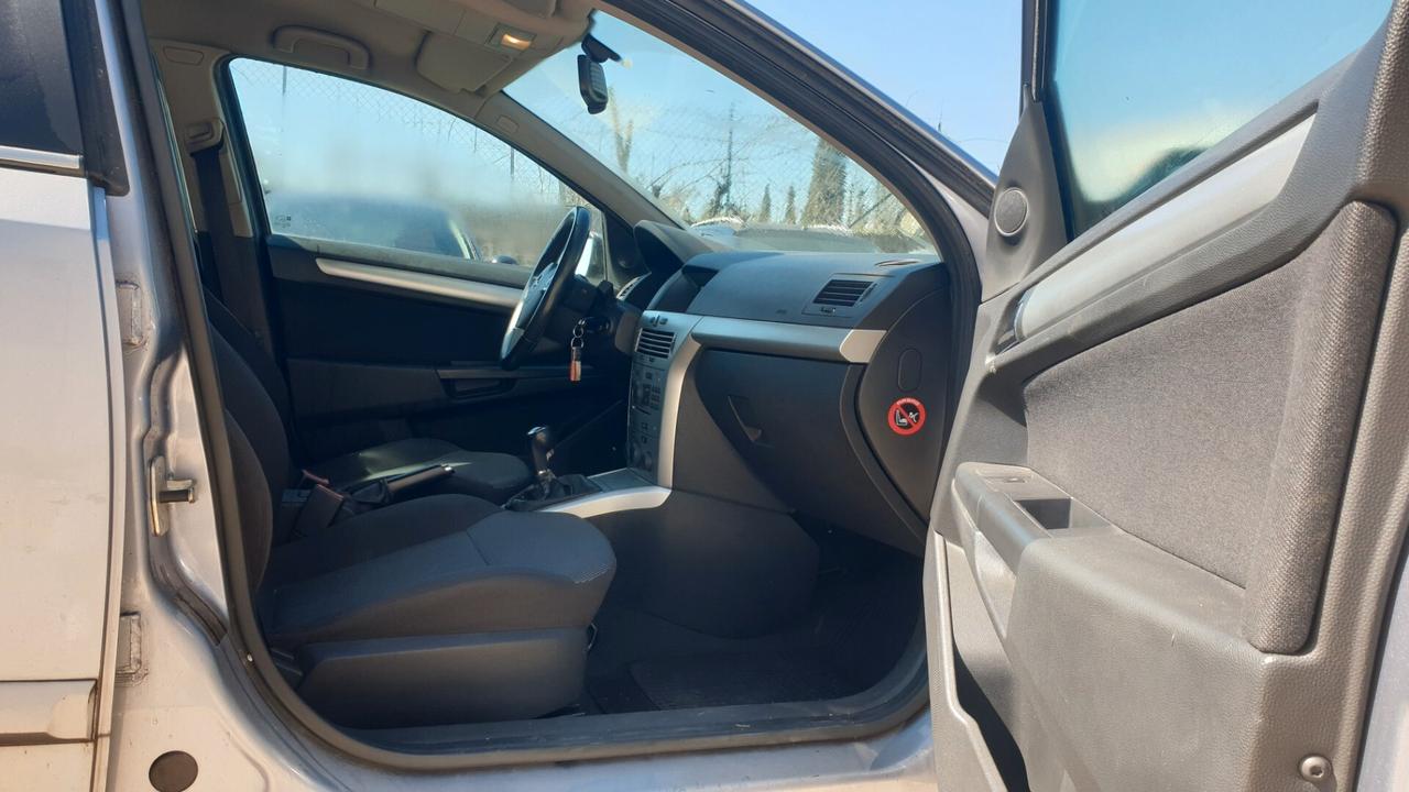 Opel Astra 1.7 CDTI 110CV 5 porte Cosmo