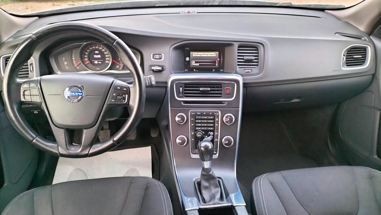 Volvo V60 D4 1600 D **PREZZO REALE **
