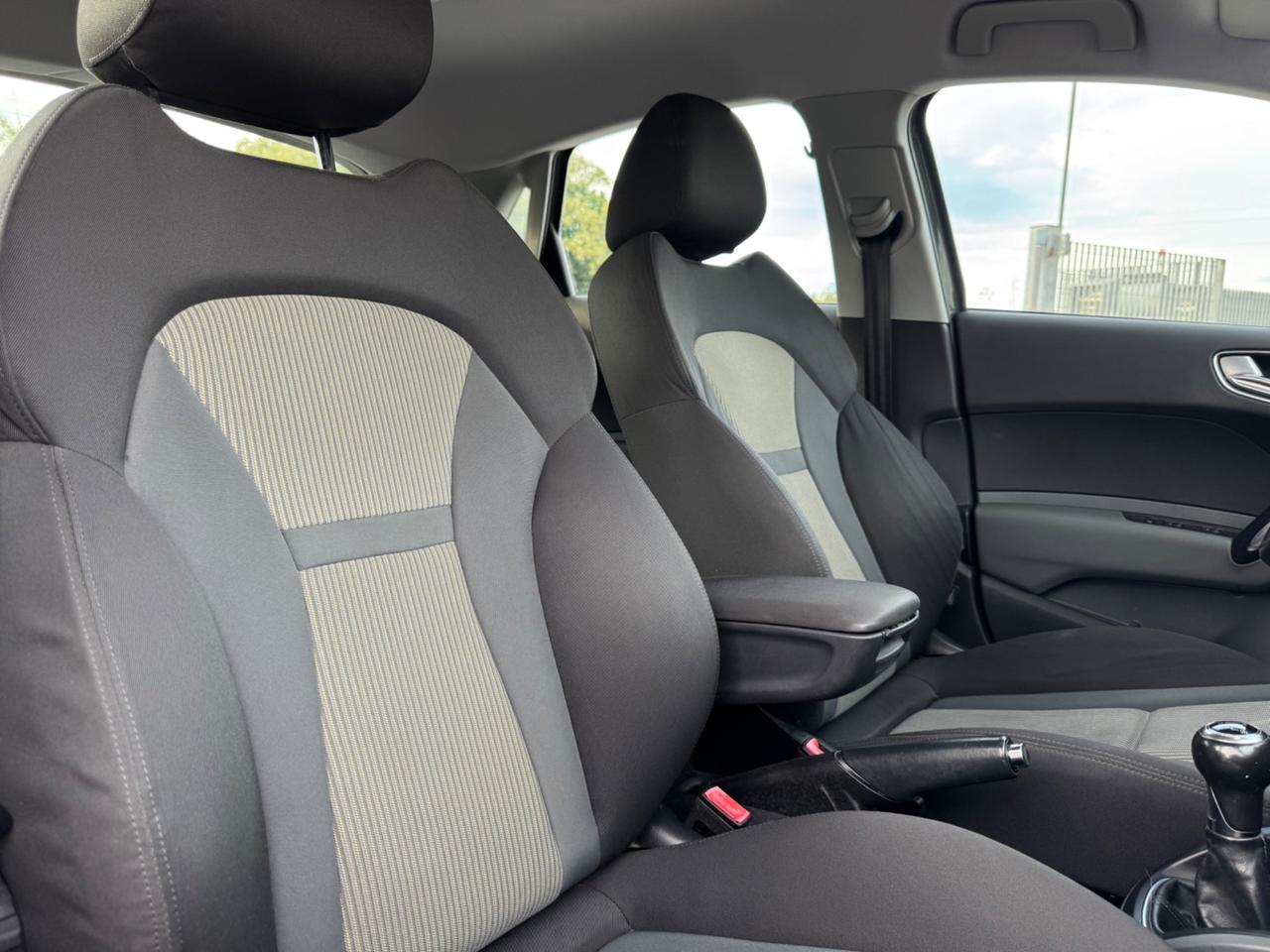 AUDI A1 SPORTBACK 1.0 TFSI Metal Plus