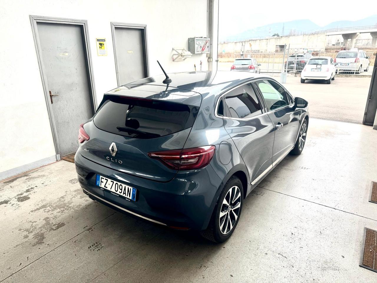 Renault Clio TCe 130 CV EDC FAP 5 porte Intens