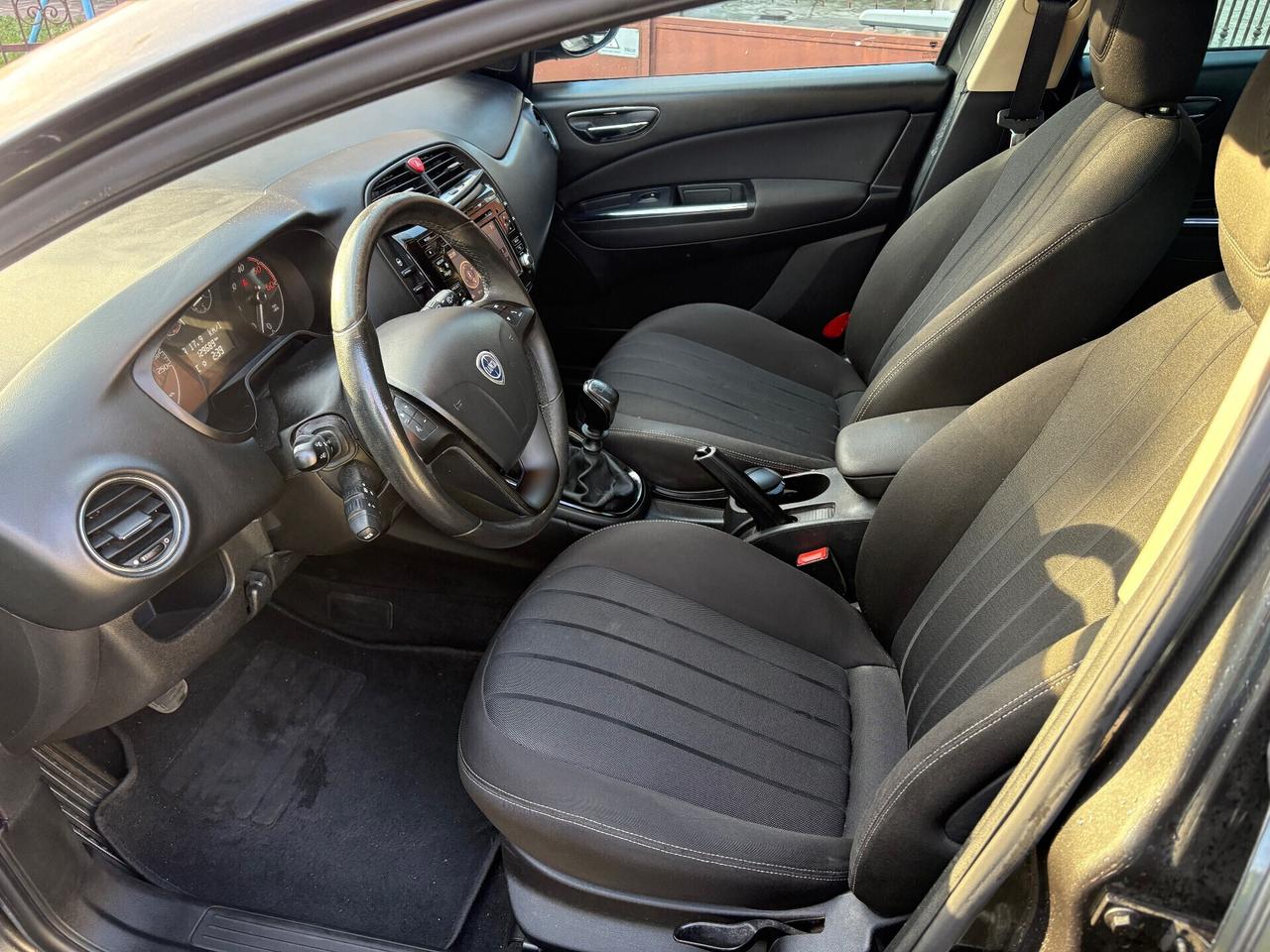 Lancia Delta 1.6 MJT DPF 105 CV Gold