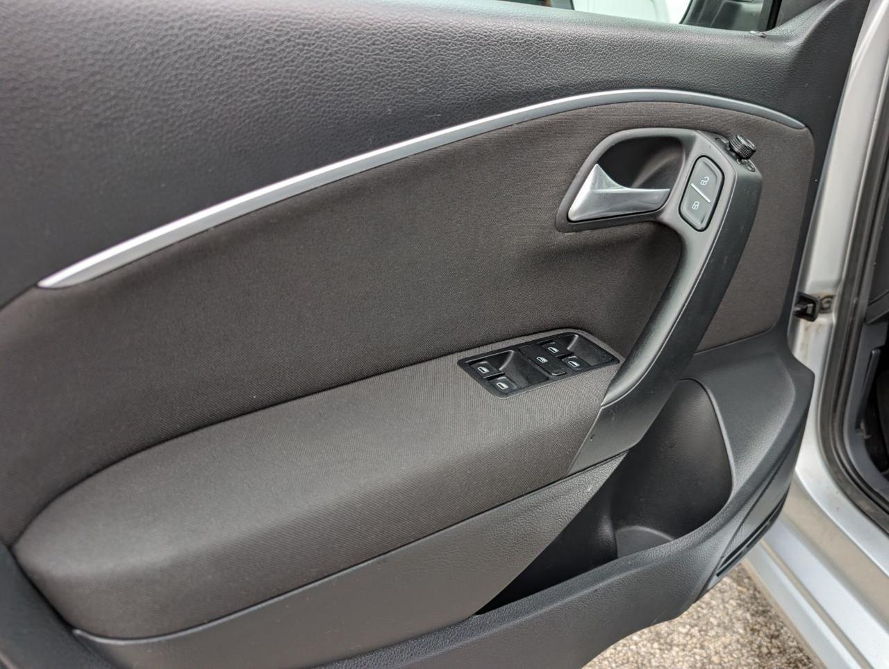 Volkswagen Polo 1.4 Tdi 5 P. Neopatentati Diesel Euro 6 Comfortline 75cv