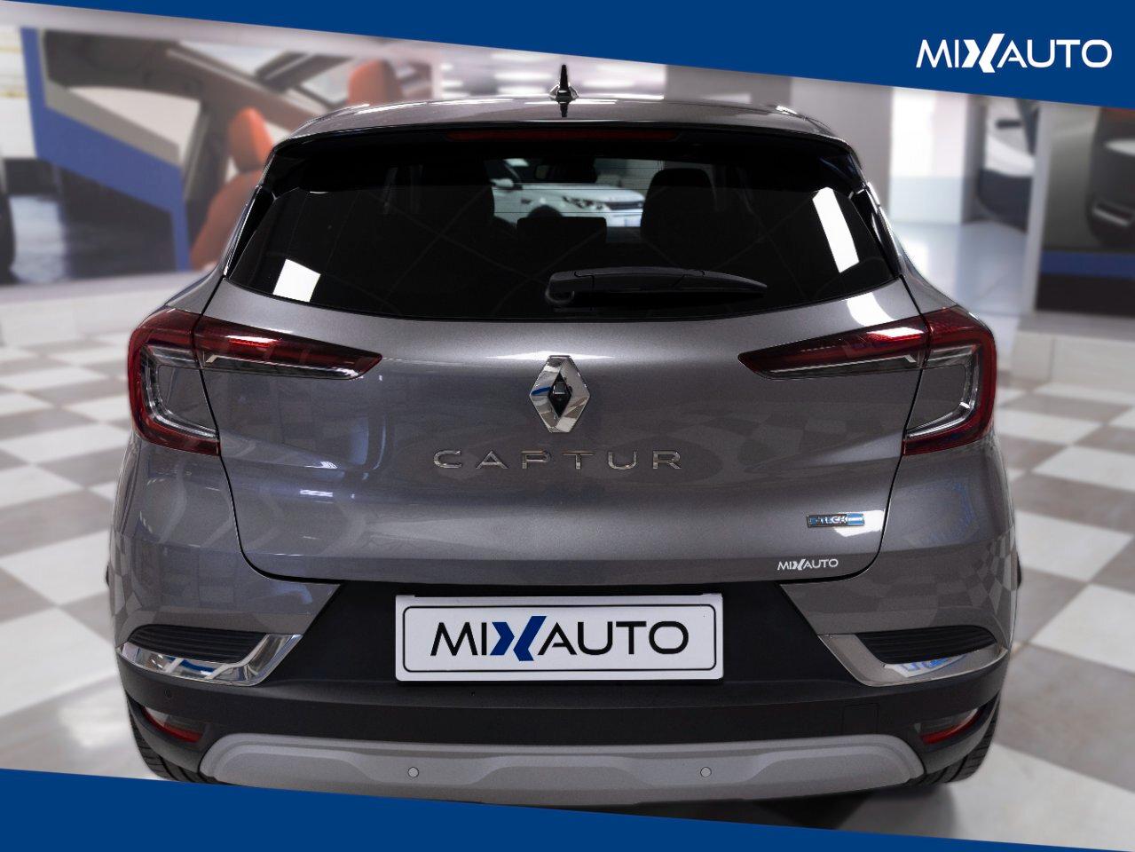 Renault Captur 1.6 E-Tech Full Hybrid Techno Fast Track 145CV Auto