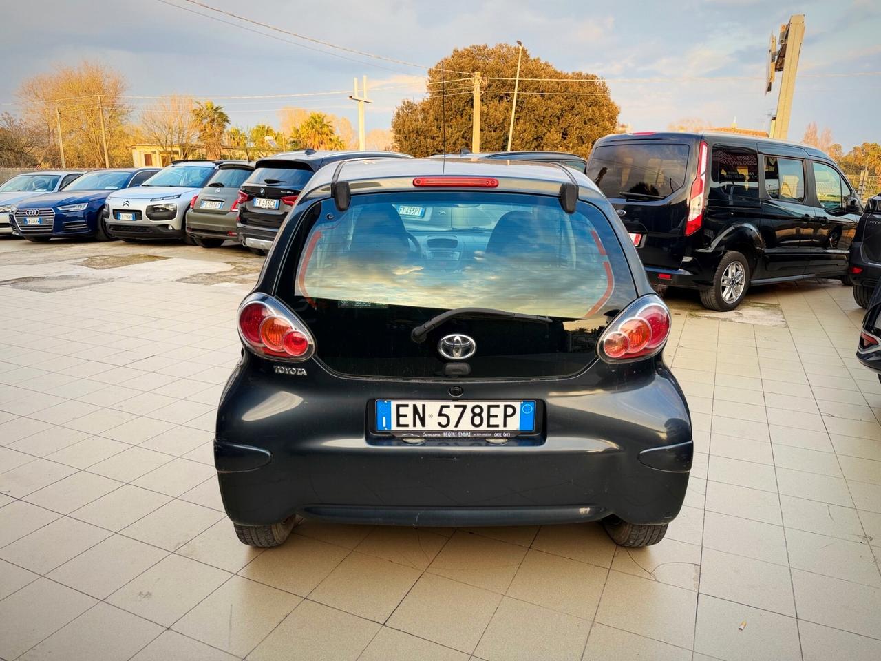 Toyota Aygo 1.0 12V VVT-i 3 porte Lounge Connect