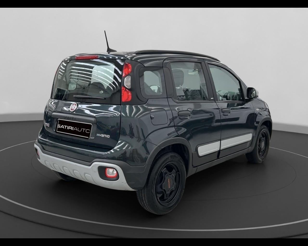 FIAT Panda III 2021 Cross - Panda 1.0 firefly hybrid Garmin s&s 7