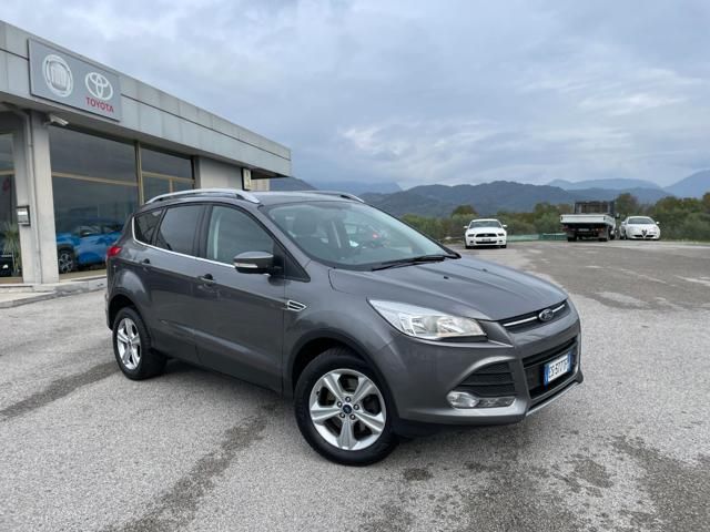 FORD Kuga 2.0 TDCI 140 CV 4WD CON GANCIO TRAINO