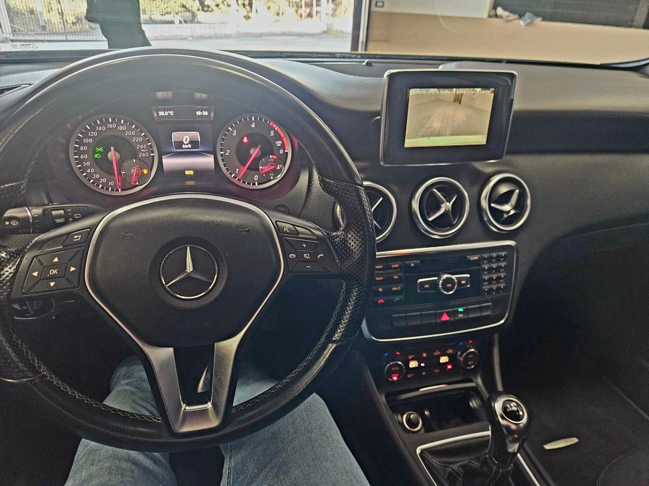 Mercedes-benz A 200 A 200 CDI Premium