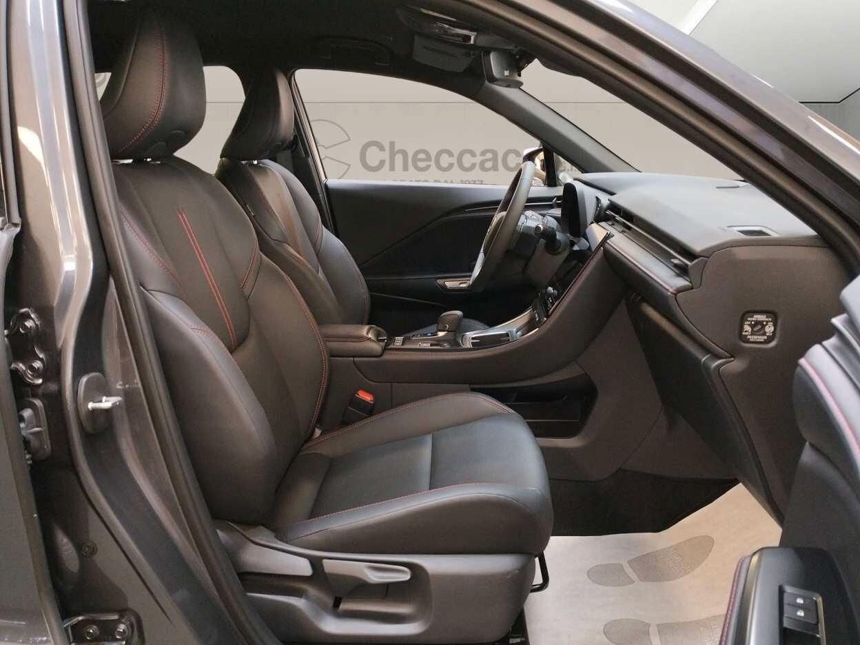 Lexus LBX 1.5 hybrid Elegant 2wd * 8.000 km *
