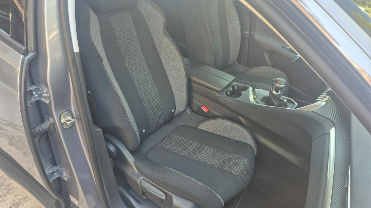 Peugeot 3008 BlueHDi 120 S&S Active