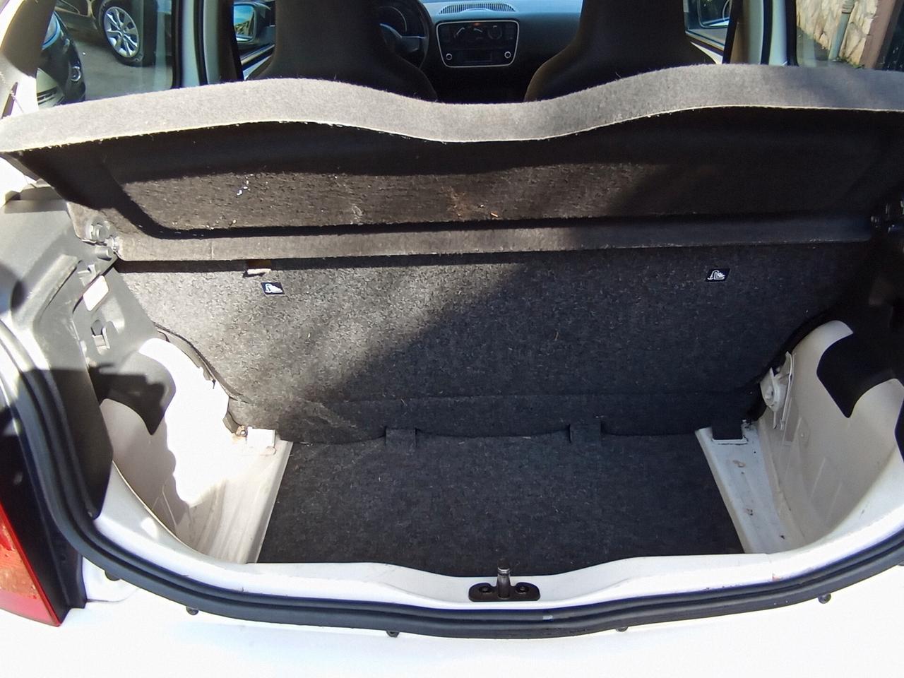 Volkswagen up! 1.0 5p. club