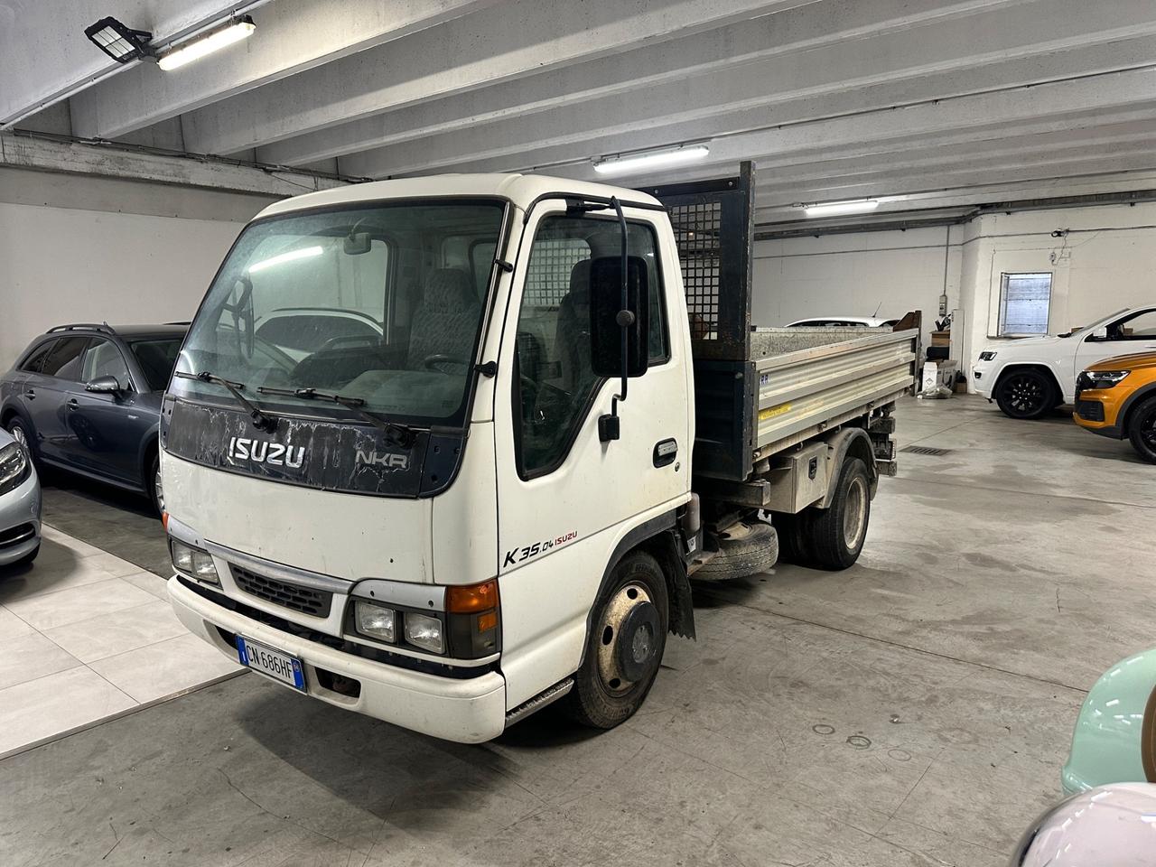 Isuzu ribaltabile trilaterale