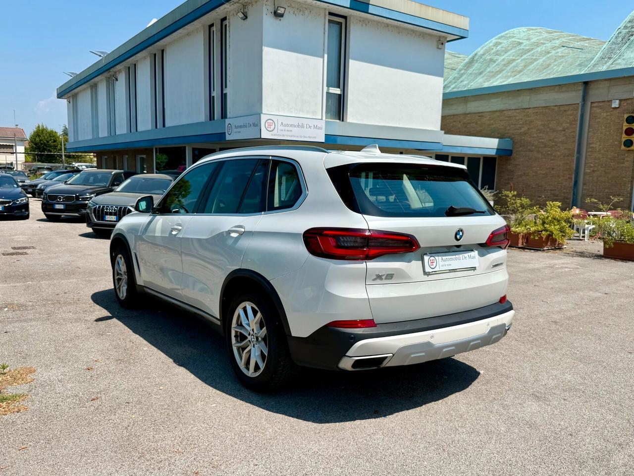 BMW X5 xdrive30d auto 265cv GANCIO TRAINO IVA ESPOSTA 40%