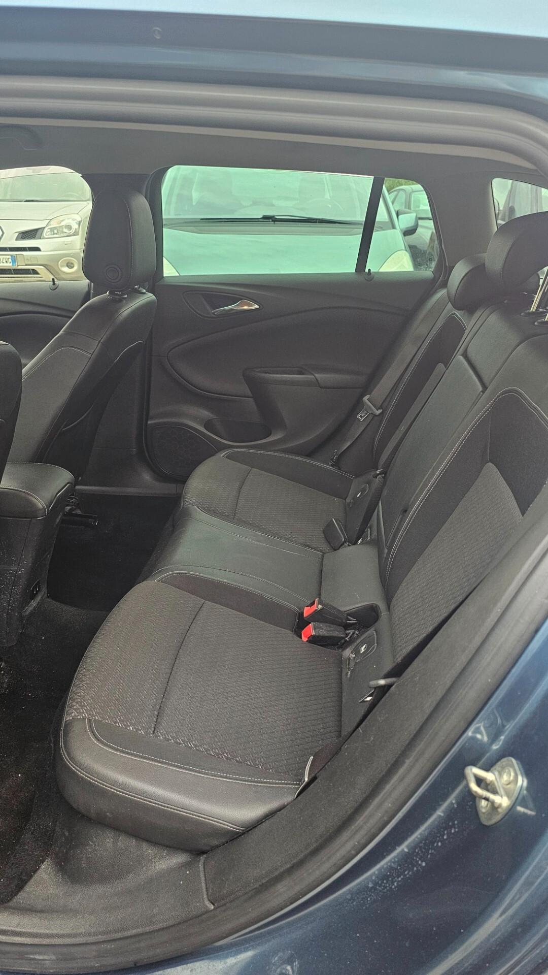 Opel Astra 1.6 CDTi Sports Tourer