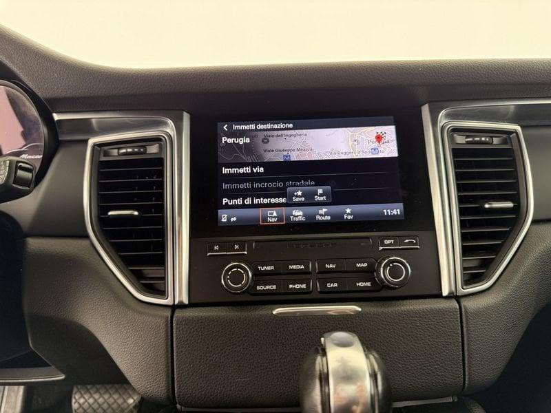 Porsche Macan 2.0 TETTO PANORAMICO - SOSP - IVA ESPOSTA