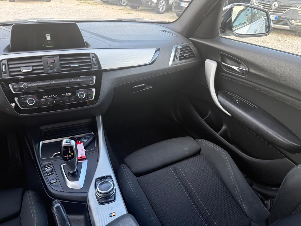Bmw 116 116d 5p. Urban