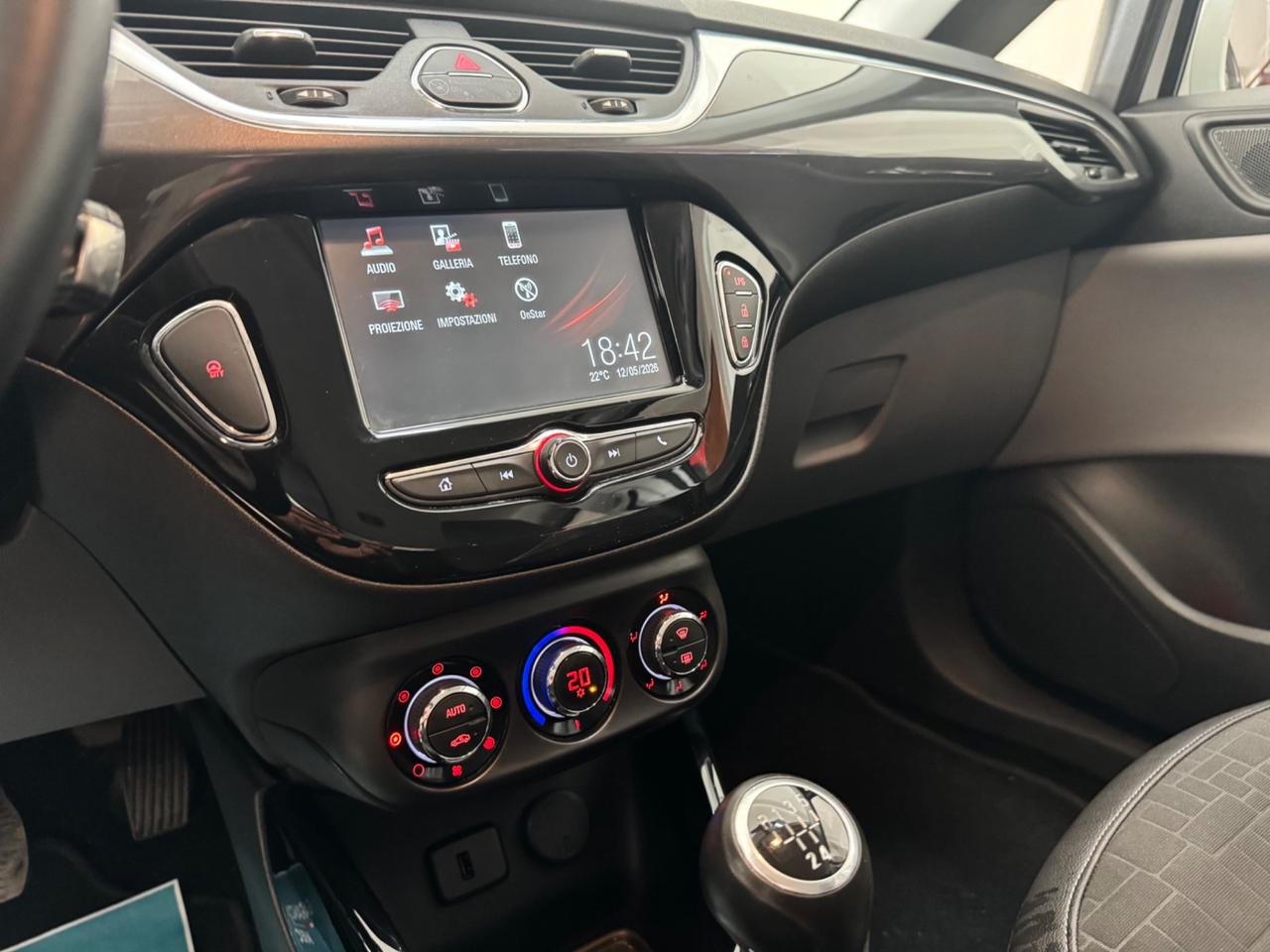 Opel Corsa 1.4 benzina/ GPL Innovation