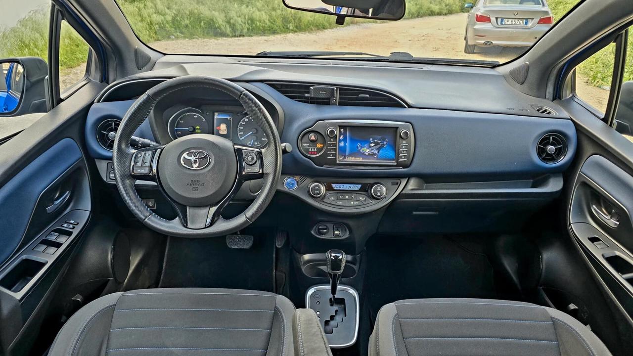 TOYOTA YARIS 1.5 FULL HYBRID TREND BLUE