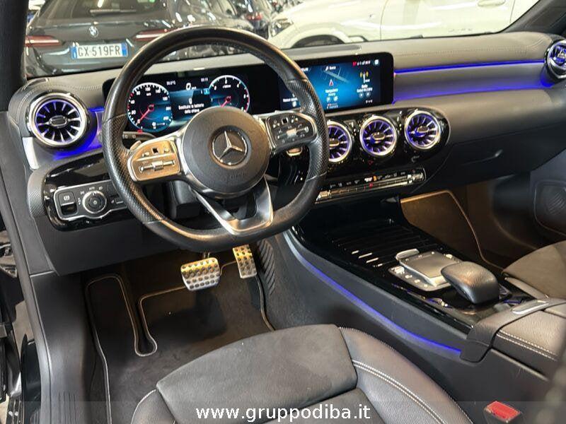 Mercedes-Benz Classe A - W177 2018 Diesel A 180 d Premium Night edition auto