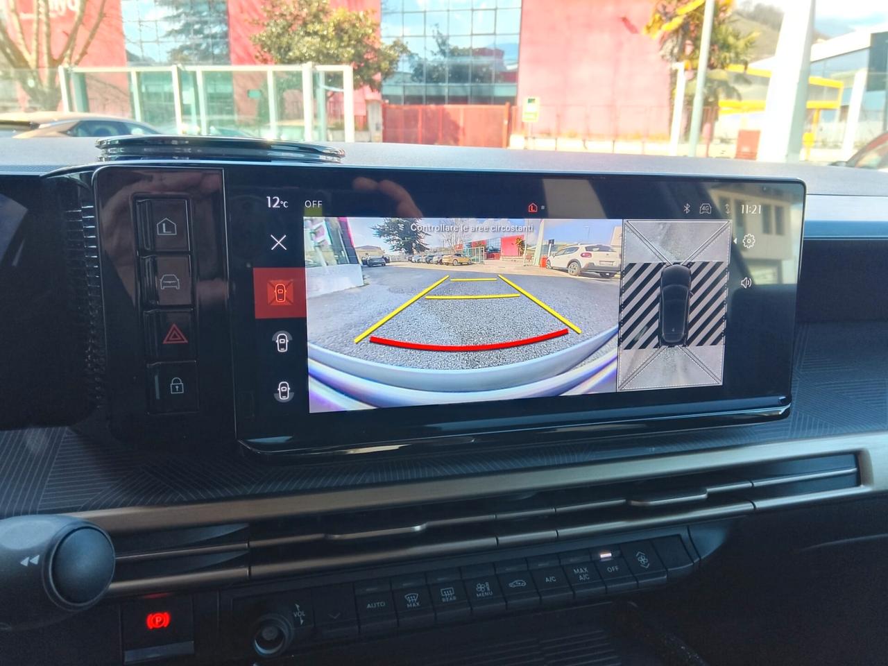 Lancia Ypsilon Hybrid e-DCT LX