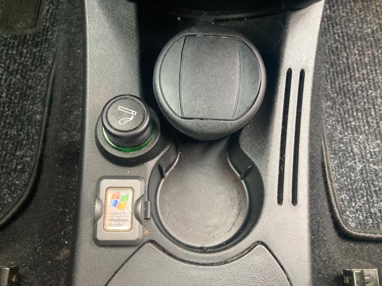 LANCIA YPSILON (EDIZIONE LIMITATA VERSUS)