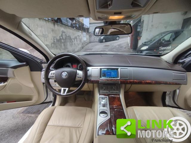 JAGUAR XF 2.7D V6 Premium Luxury