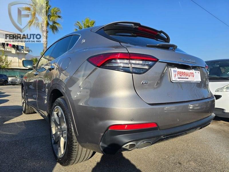 MASERATI LEVANTE V6 350 CV AWD Modena Italiana