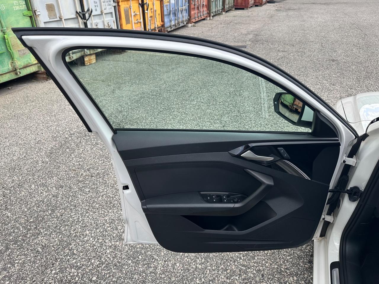 Audi A1 SPB 25 TFSI Identity Black AUTOM