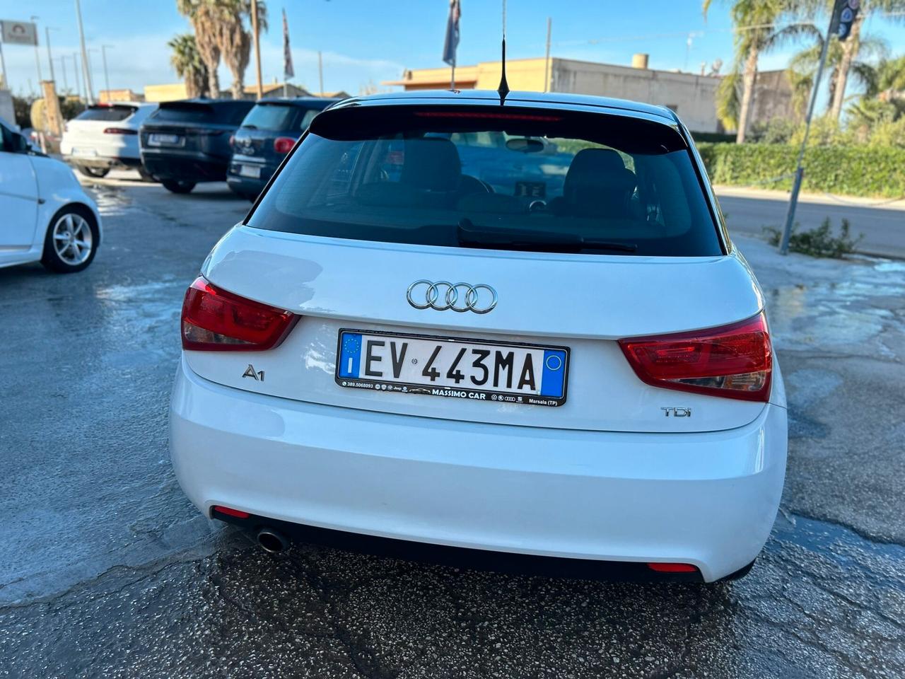 Audi A1 1.6 TDI 90 CV S tronic Neopatentati