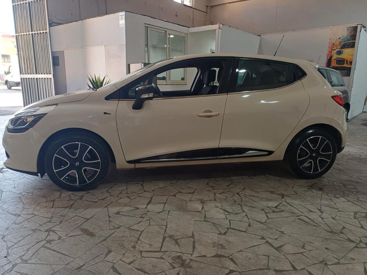 Renault Clio 1.5 dCi FULL ACCESSORIATA - 2017